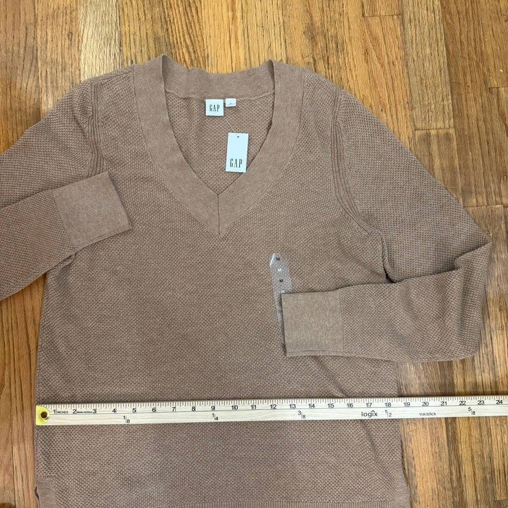 NWT GAP Womens Brown VNeck Textured Long Sleeve Sweater Size Medium NWT Fall - Picture 8 of 12